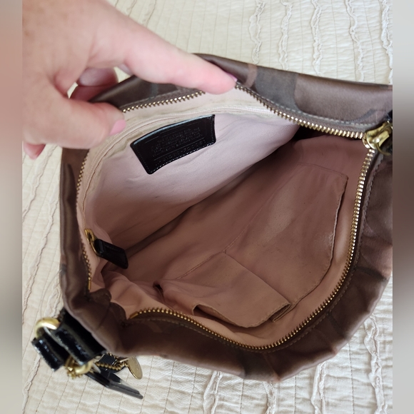 Coach Signature Crossbody Handbag Purse, Brown and Black - Picture 8 of 16